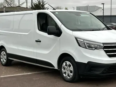 Used Renault Trafic Business 130 HP (95 kW) 2023 White MPV