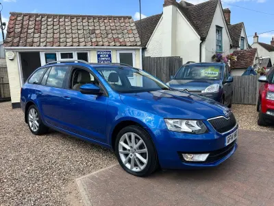 Used Skoda Octavia Elegance 140 HP (102 kW) 2014 Blue Estate