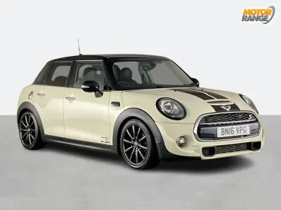 Usado Mini Cooper S Hatch 192 HP (141 kW) 2016 Branco Citadino