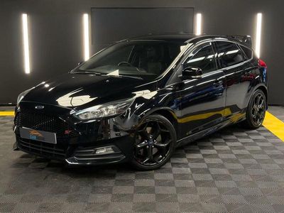 Used Ford Focus ST 250 HP (183 kW) 2015 Black Hatchback