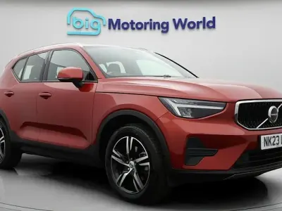 Used Volvo XC40 Core 163 HP (119 kW) 2023 Red SUV