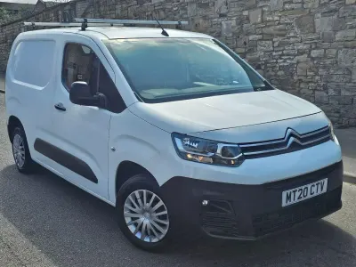 Used Citroën Berlingo Start 75 HP (55 kW) 2020 White MPV