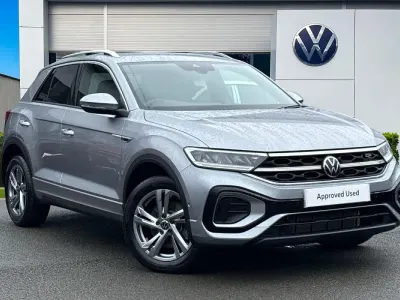Usado VW T-Roc R-line 150 HP (110 kW) 2025 Prateado SUV