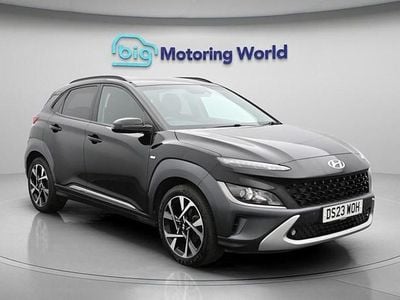Second-hand Hyundai Kona Premium 120 CP (88 kW) 2023 Negru SUV