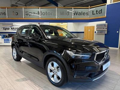 Black Used 2019 Volvo XC40 Momentum SUV | £16,990 (Expensive)
