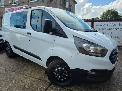 Used Ford Transit Custom 105 HP (77 kW) 2018 White Van