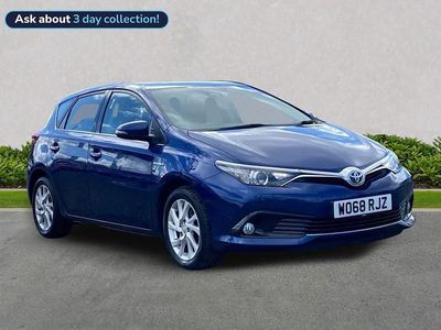 Used Toyota Auris Hybrid 136 HP (100 kW) 2019 Blue Hatchback