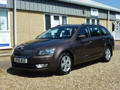 Used Skoda Octavia SE L 150 HP (110 kW) 2016 Brown Estate