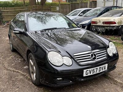 Used Mercedes C180 SE 143 HP (105 kW) 2007 Black Coupe