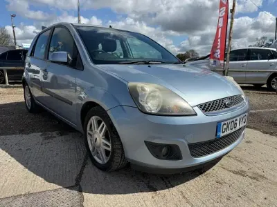 Used Ford Fiesta Ghia 100 HP (73 kW) 2006 Blue Hatchback
