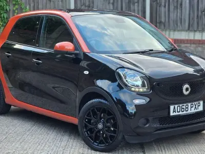 Used Smart ForFour Premium 90 HP (66 kW) 2018 Orange Hatchback