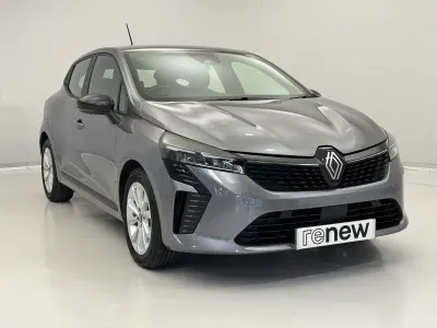 Used Renault Clio 90 HP (66 kW) 2024 Metallic  shadow grey  Hatchback