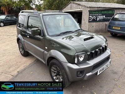 Used Suzuki Jimny SZ4 85 HP (62 kW) 2016 Green SUV