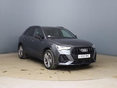Begagnad Audi Q3 Black Edition 150 HK (110 kW) 2022 Grå SUV