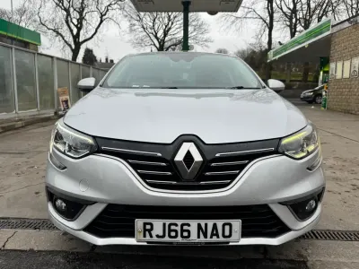 Używany Renault Mégane IV Dynamique 2016 Srebrny Hatchback