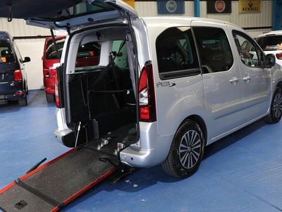 Used Peugeot Partner 2017 Silver MPV