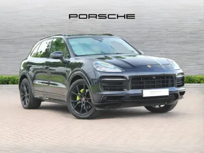 Used Porsche Cayenne Platinum Edition 456 HP (335 kW) 2022 Blue SUV
