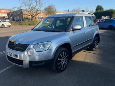 Gebraucht Skoda Yeti LAURIN & KLEMENT 140 PS (102 kW) 2013 Silber SUV