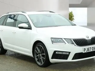 Begagnad Skoda Octavia vRS 2017 Vit Kombi
