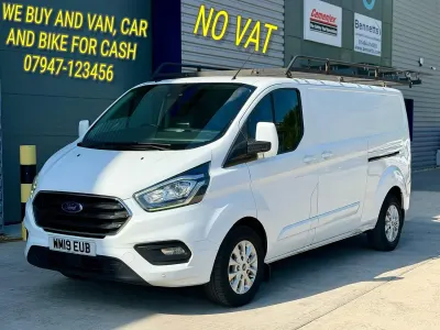 Used Ford Transit Custom Limited 130 HP (95 kW) 2019 White Van
