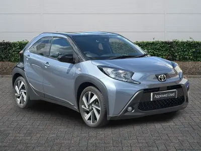 Used Toyota Aygo X 72 HP (52 kW) 2024 Grey SUV