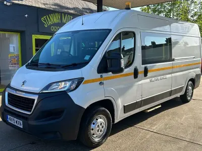 Käytetty Peugeot Boxer 130 HP (95 kW) 2019 Valkoinen Van