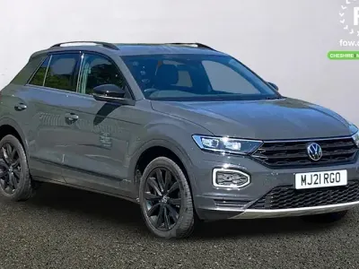 Usado VW T-Roc Black Edition 150 HP (110 kW) 2021 Cinzento SUV