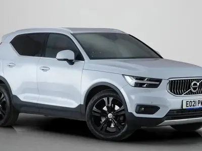 Used Volvo XC40 Inscription 197 HP (144 kW) 2021 Silver SUV