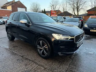 Used Volvo XC60 R-Design 190 HP (139 kW) 2018 Black SUV