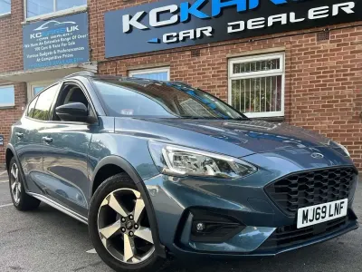 Used Ford Focus Active 125 HP (91 kW) 2019 Blue Hatchback