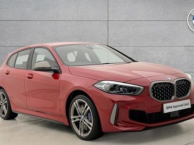 Usado BMW M135 Shadowline 302 CV (222 kW) 2024 Rojo Utilitario