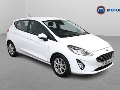 Usado Ford Fiesta Zetec 101 HP (74 kW) 2019 Branco Citadino