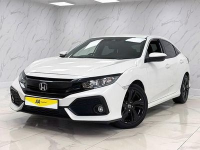 Begagnad Honda Civic SR 126 HK (92 kW) 2018 Vit Halvkombi