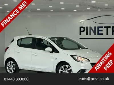 Begagnad Vauxhall Corsa SRi 90 HK (66 kW) 2016 Vit Halvkombi