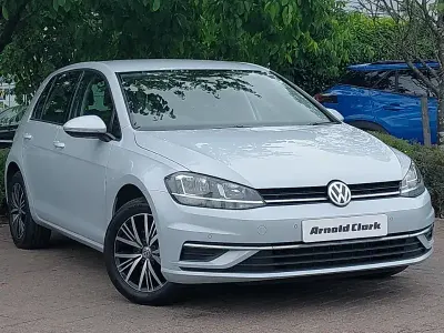 Used VW Golf VII SE 110 HP (80 kW) 2018 Silver Hatchback