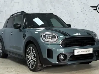 Used Mini Cooper Countryman Exclusive 134 HP (98 kW) 2022 Green SUV