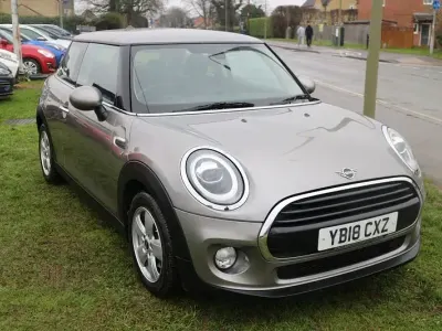 Used Mini Cooper Hatch 136 HP (100 kW) 2018 Silver Hatchback