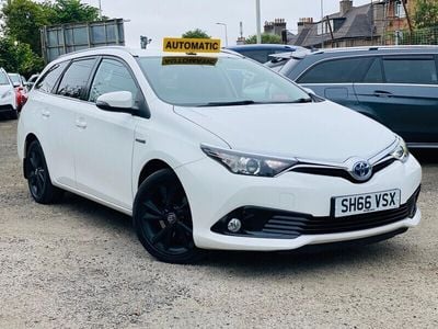 Toyota Auris Hybrid