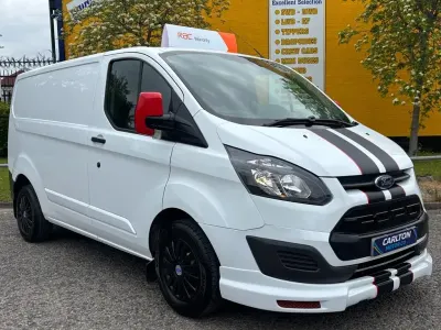 Used Ford Transit Custom 105 HP (77 kW) 2018 White Van