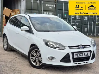 Used Ford Focus Titanium 125 HP (91 kW) 2014 White Hatchback