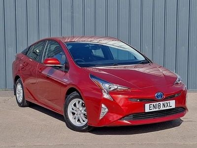 Used Toyota Prius Business Edition 122 HP (89 kW) 2018 Red Hatchback