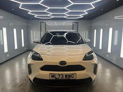 Used Toyota Yaris Hybrid 2023 White Hatchback