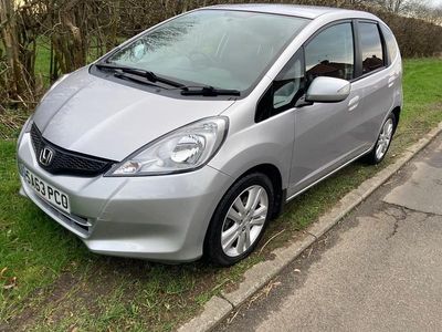 Used Honda Jazz ES 2014 Silver Hatchback