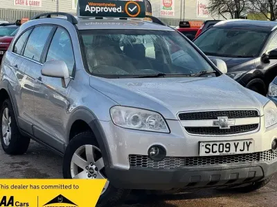 Second-hand Chevrolet Captiva LT 150 CP (110 kW) 2009 Argintiu SUV