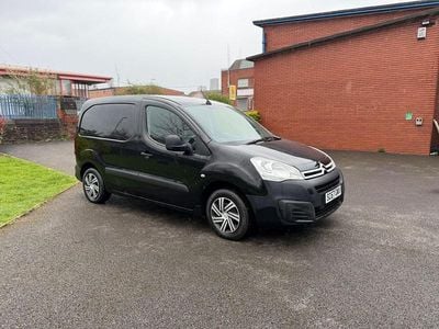 Used Citroën Berlingo 75 HP (55 kW) 2018 Black MPV