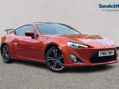 Used Toyota GT86 GT 200 HP (147 kW) 2016 Orange Coupe