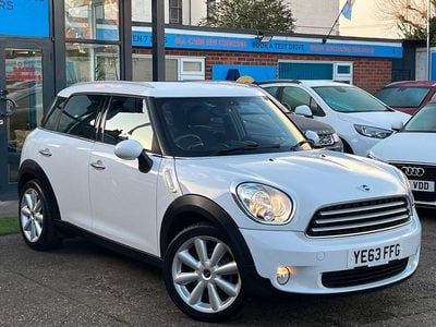 White Used 2013 Mini Cooper Hatchback | £7,980 (Good price)