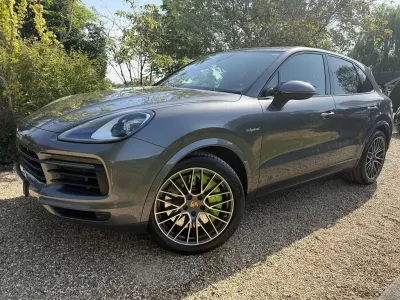 Used Porsche Cayenne 462 HP (339 kW) 2020 Grey SUV