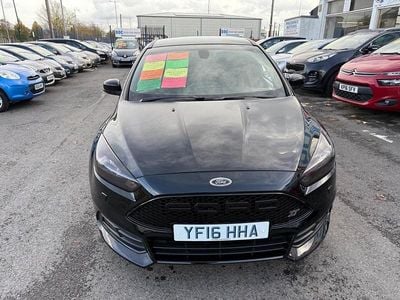 Used Ford Focus ST 185 HP (136 kW) 2016 Black Hatchback