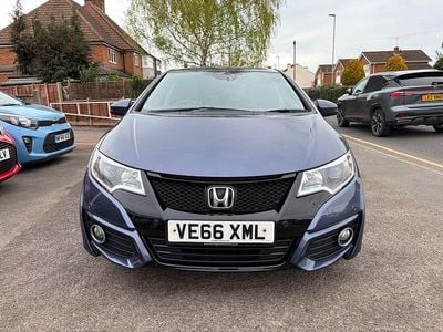 Begagnad Honda Civic SE Plus 142 HK (104 kW) 2016 Blå Halvkombi